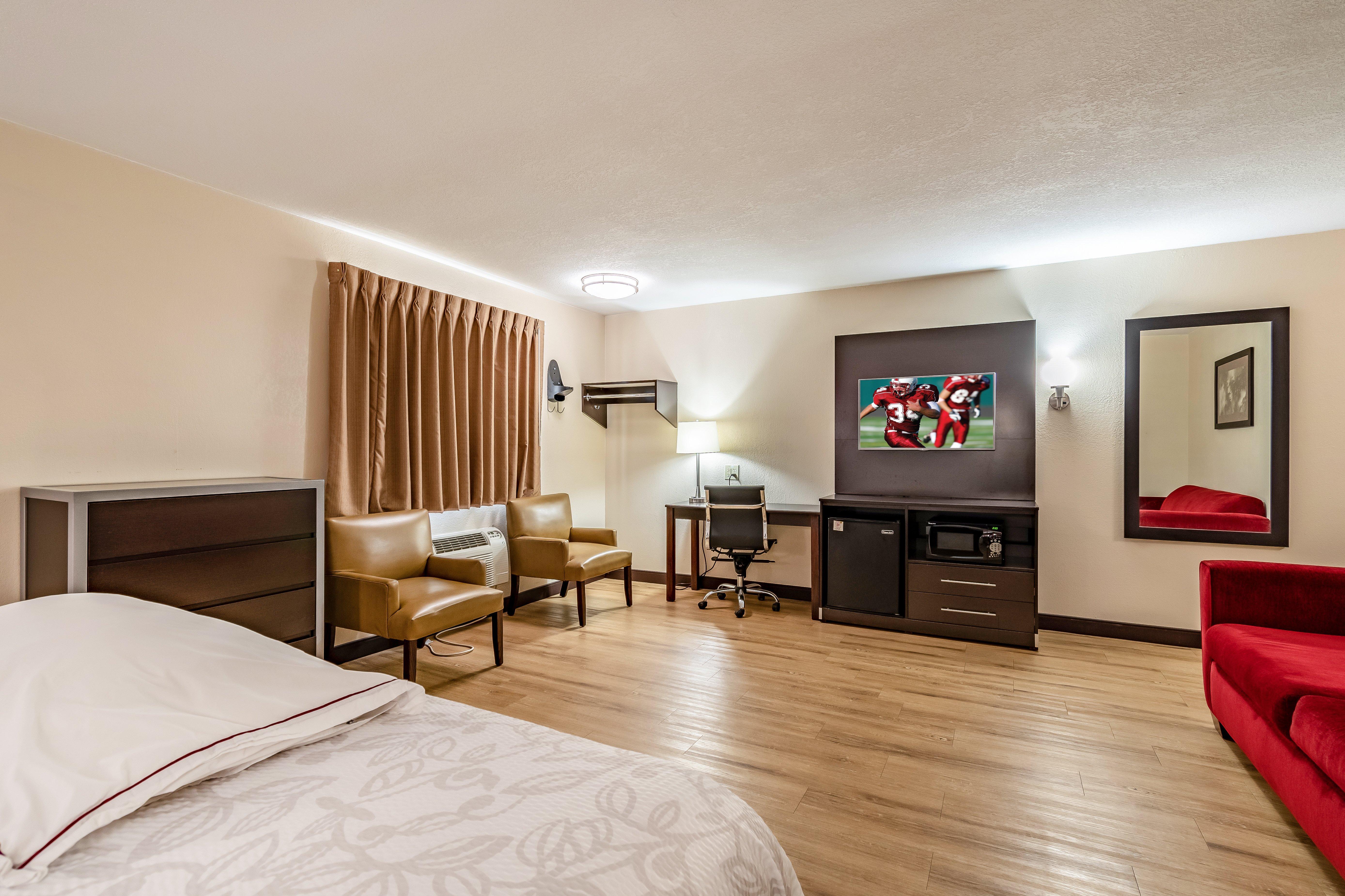 Red Roof Inn Plus+ Huntsville Exterior foto